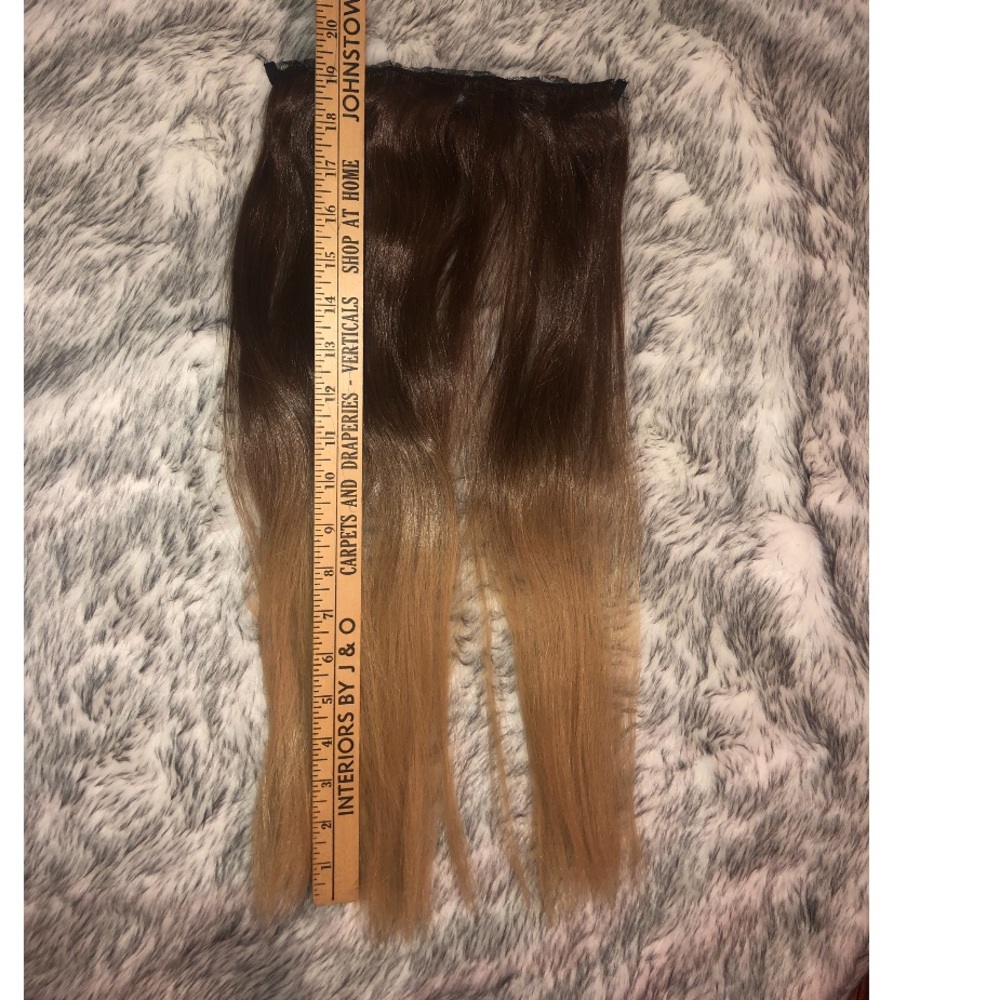 Hair Extensions - Picture 2 of 8